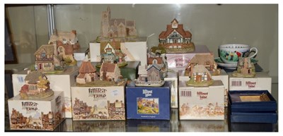 Lot 199 - Quantity of Lilliput Lane, etc