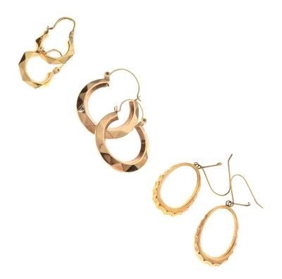 Lot 70 - Three pairs of gold earrings