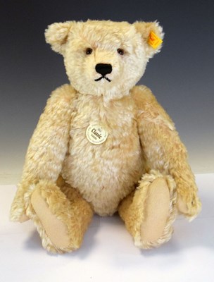 Lot 284 - Steiff teddy bear