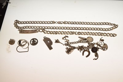 Lot 68 - Quantity of white metal jewellery