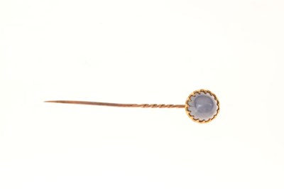 Lot 116 - Star sapphire stickpin