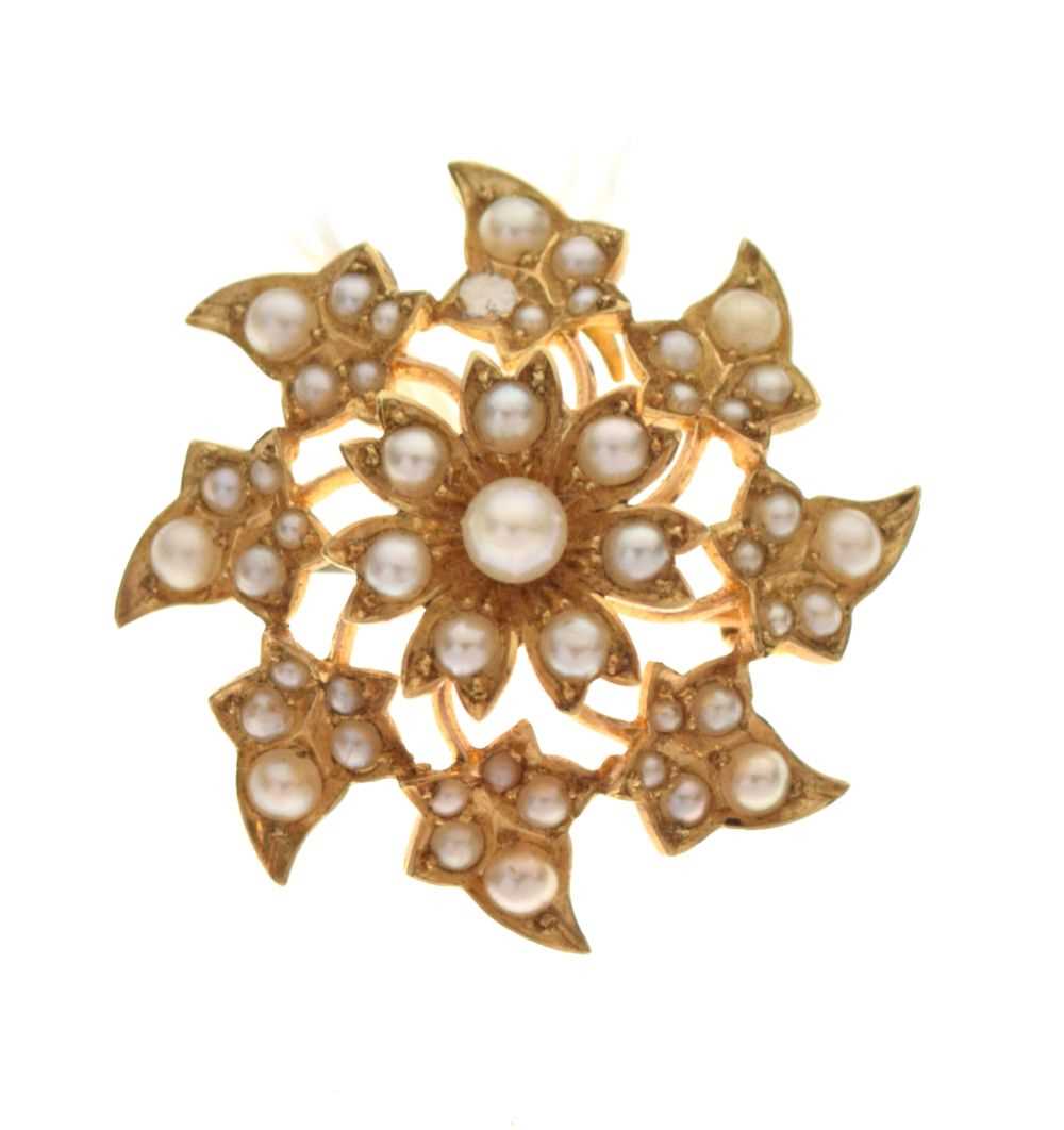 Lot 37 - Late Victorian seed pearl pendant/brooch