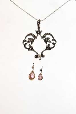 Lot 46 - Diamond and pink tourmaline pendant