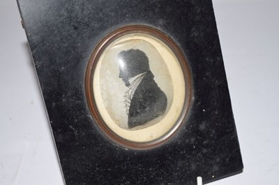 Lot 148 - Miniature silhouette of a gentleman