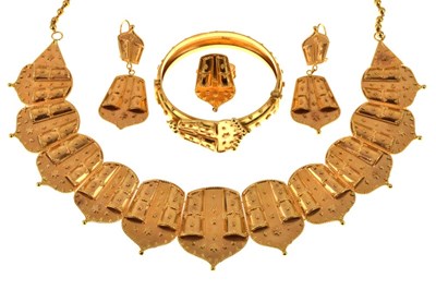 Lot 50 - Suite of Indian jewellery