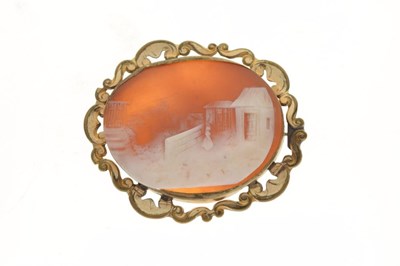 Lot 20 - Victorian shell cameo brooch