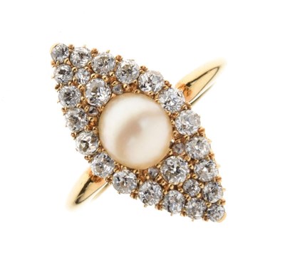 Lot 33 - Cultured pearl and diamond marquise cluster 18ct gold ring