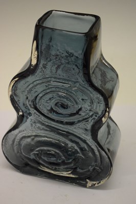 Lot 448 - Geoffrey Baxter for Whitefriars Glass - indigo 'Cello' vase