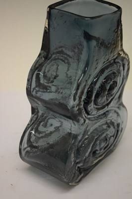 Lot 448 - Geoffrey Baxter for Whitefriars Glass - indigo 'Cello' vase