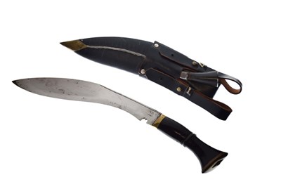 Lot 377 - Modern Kukri style dagger