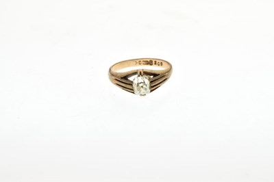 Lot 7 - Single stone diamond set 9ct gold ring