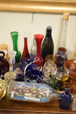 Lot 718 - Collection of glass
