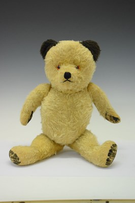Lot 417 - Vintage golden mohair teddy bear