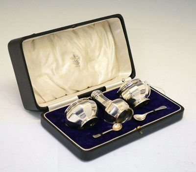 Lot 174 - Cased George V silver condiment set, Birmingham 1919