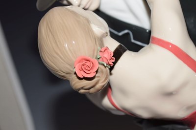 Lot 422 - Lladro porcelain figure group, - 'Passionate Tango' 0541