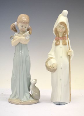 Lot 510 - Two Lladro porcelain figures