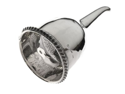 Lot 186 - George IV silver wine funnel with gadroon border