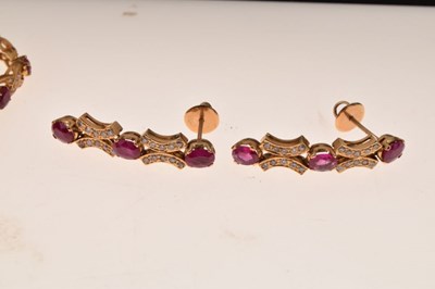 Lot 49 - Ruby and diamond set suite of jewellery