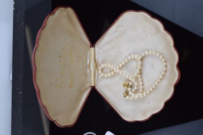 Lot 75 - Uniform row of cultured pearls