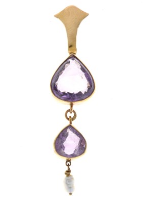 Lot 74 - Amethyst and pearl pendant