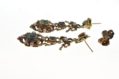Lot 118 - Pair of Austro-Hungarian emerald and pearl (untested and unwarranted) drop earrings