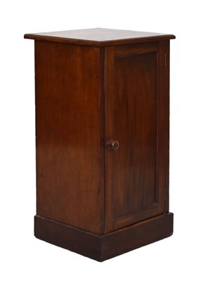 Lot 625 - 20th Century Mahogany Pot cupboard