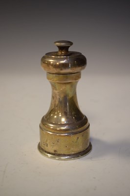 Lot 174 - Mappin & Webb silver grinder