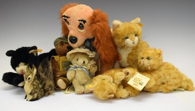 Lot 409 - Mixed quantity of Steiff and other plush toys