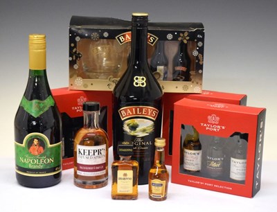 Lot 561 - Wines & Spirits - 1 litre bottle of Baileys Irish Cream, bottle of Napoleon Brandy, etc