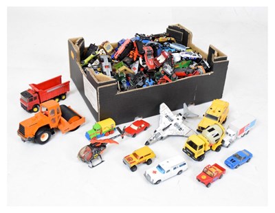 Lot 412 - Quantity of die-cast cars and vehicles