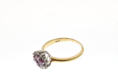 Lot 3 - Four-stone ruby cluster ring