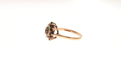 Lot 11 - 9ct gold dress ring