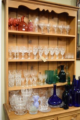 Lot 700 - Quantity of glass ware