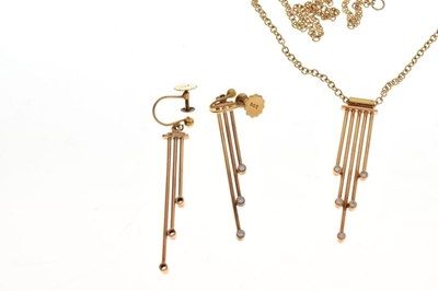 Lot 63 - 9ct gold diamond pendant and earrings set