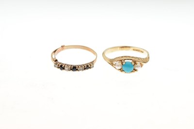 Lot 19 - 9ct gold turquoise and cultured pearl ring