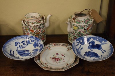Lot 238 - Quantity of Asian ceramics