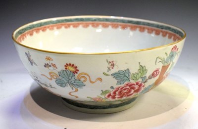 Lot 237 - Chinese Export bowl (restoration)