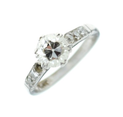 Lot 3 - Diamond single stone ring