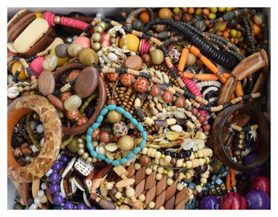 Lot 85 - Quantity of modern costume jewellery