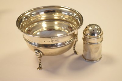 Lot 173 - Quantity of silver items to include, George VI silver cream jug and jug, napkin rings, etc