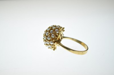 Lot 6 - Yellow metal and cultured pearl bombe ring
