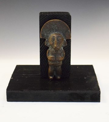 Lot 276 - South American bronze figure