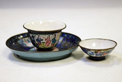 Lot 570 - Chinese enamel tea bowl