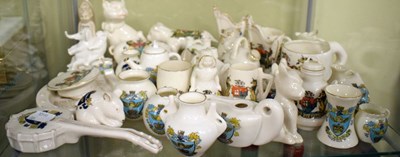 Lot 464 - Quantity of novelty crested ware