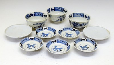 Lot 583 - Japanese blue and white bowls, etc.