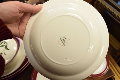Lot 603 - Part Wedgewood 'Mayfield' pattern dinner service
