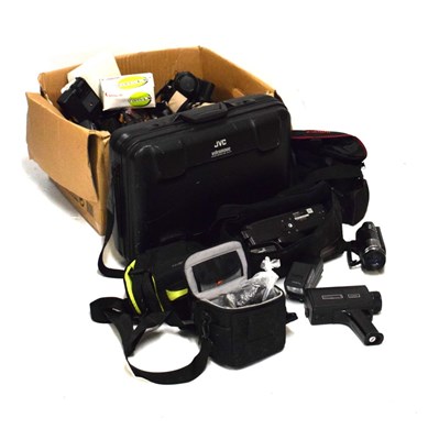 Lot 234 - Quantity of cameras, video cameras and photography equipment etc