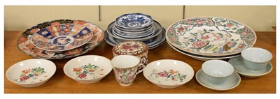 Lot 606 - Quantity of Chinese and Japanese ceramics