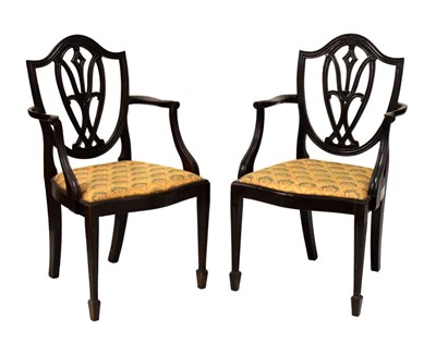 Lot 536 - Pair of early 20th Century Hepplewhite revival shield back chairs