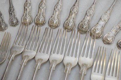 Lot 111 - Quantity of Queens pattern cutlery